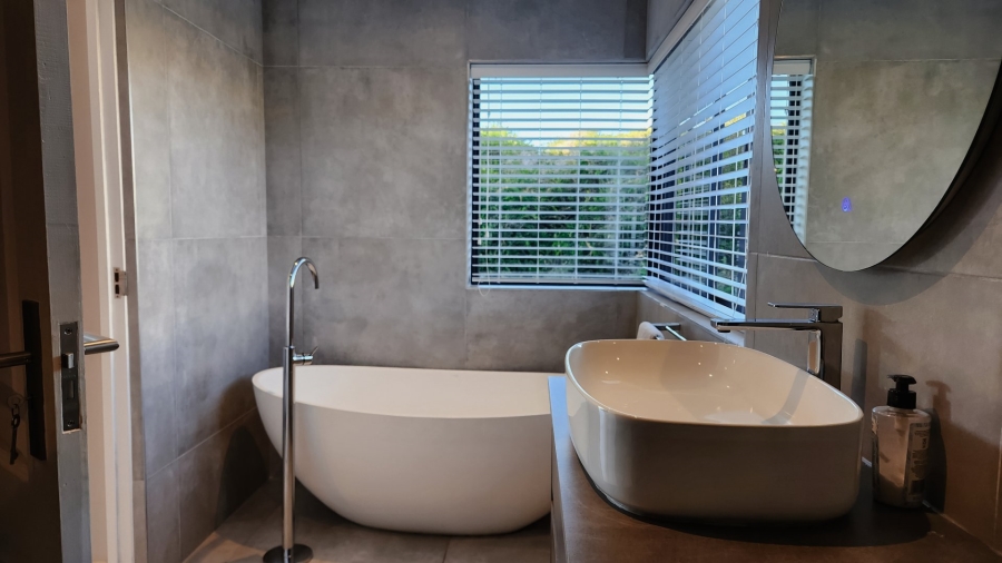 4 Bedroom Property for Sale in Moquini Coastal Estate Western Cape